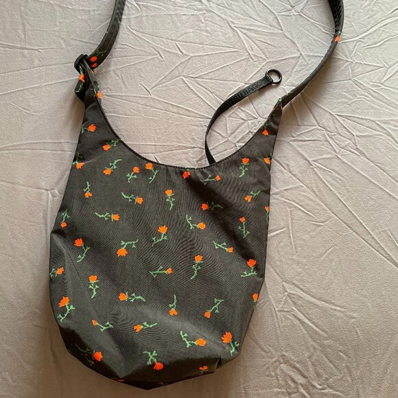 Baggu Small Nylon Sling Painted Wildflower - Picture 2 of 5